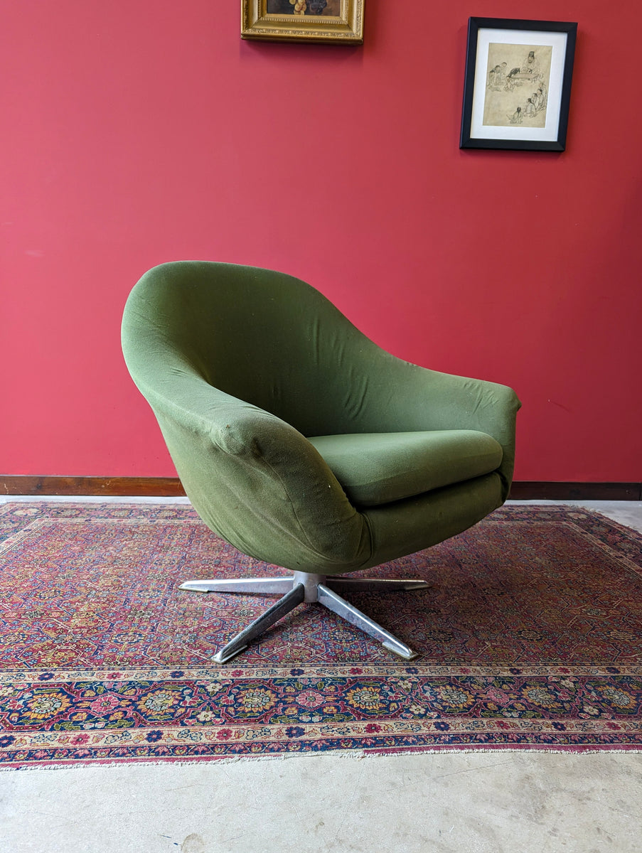 Mid Century Vintage Egg Chair – Founders Antiques