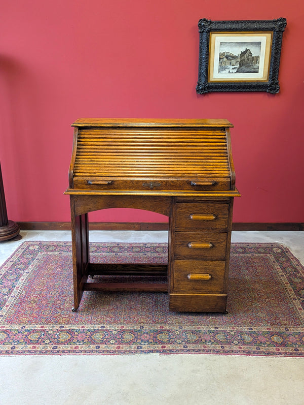 Antique Early 20th Century Golden Oak Roll Top Desk