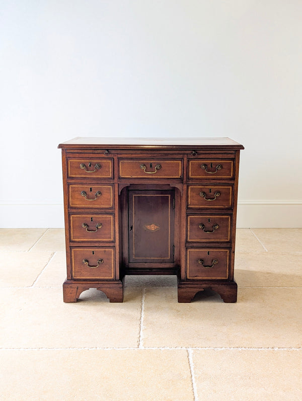Antique Georgian Sheraton Mahogany Kneehole Desk c.1790