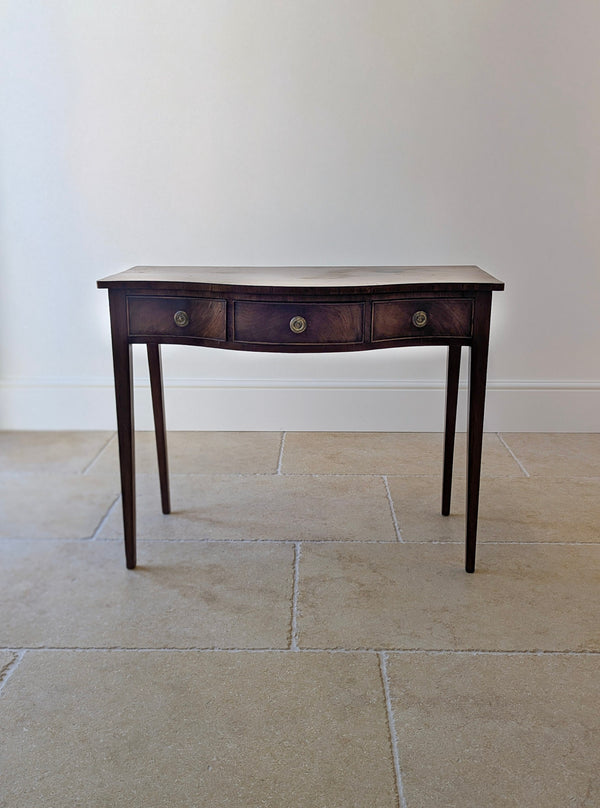 Antique Georgian Mahogany Serpentine Side Table c.1800