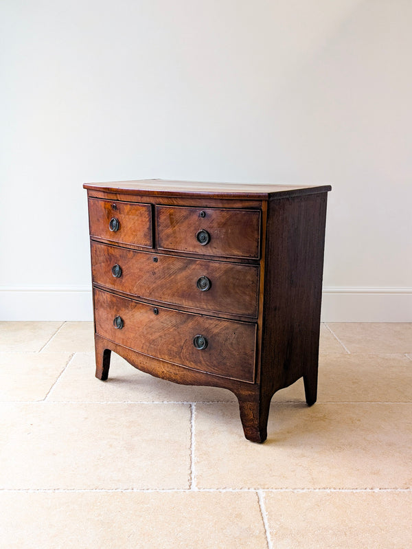Antique Georgian Mahogany Bowfront Chest of Drawers c.1800