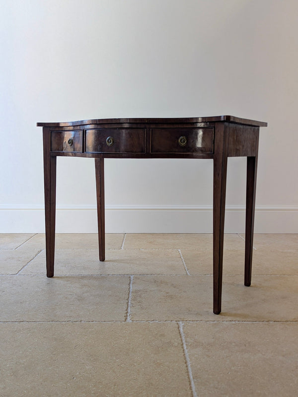 Antique Georgian Mahogany Serpentine Side Table c.1800