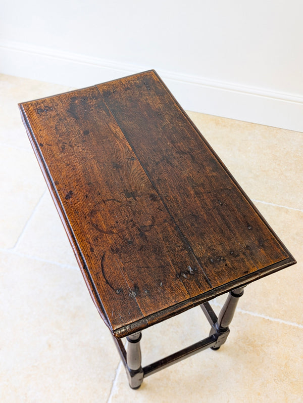 Antique Late 17th Century William & Mary Oak Side Table c.1690