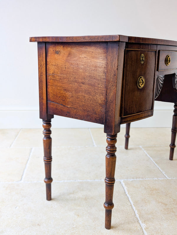 Antique Georgian Mahogany Bow-Front Side Table c.1800