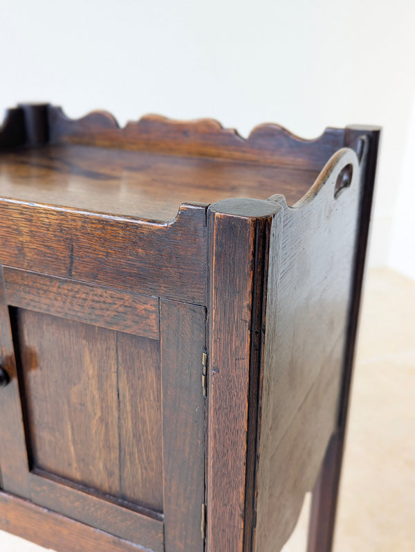 Antique Georgian Oak Bedside Cabinet c.1820