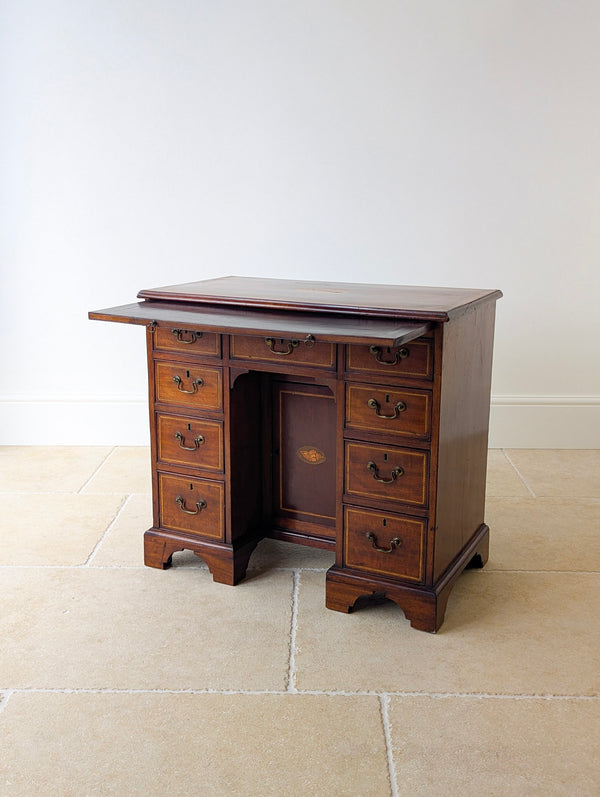 Antique Georgian Sheraton Mahogany Kneehole Desk c.1790
