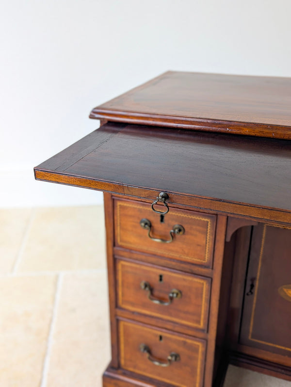 Antique Georgian Sheraton Mahogany Kneehole Desk c.1790