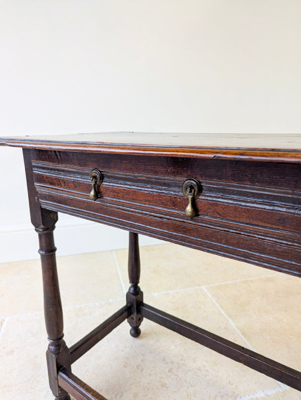 Antique Late 17th Century William & Mary Oak Side Table c.1690