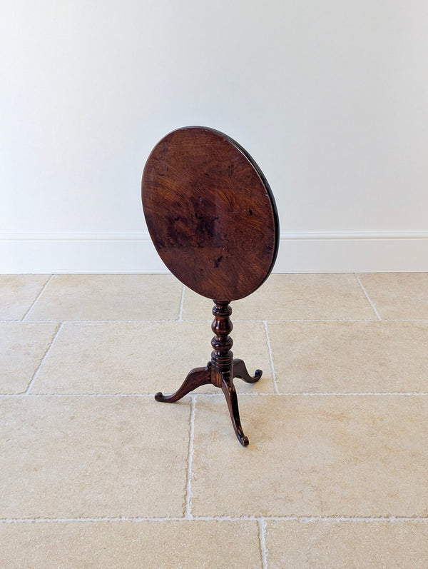 Antique George III Mahogany Tilt-Top Tripod Table c.1780