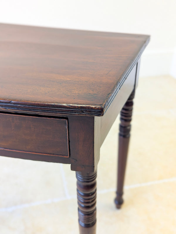 Antique Georgian Mahogany Bow-Front Writing Table c.1810