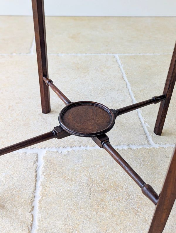Antique Georgian Mahogany Gentleman’s Bedside Washstand c.1800