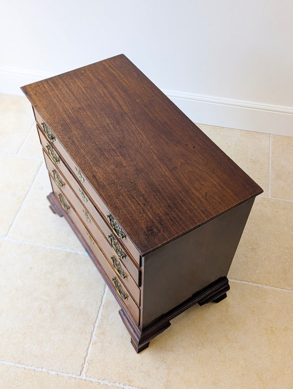 Antique George II Mahogany Chippendale Period Chest of Drawers c.1750