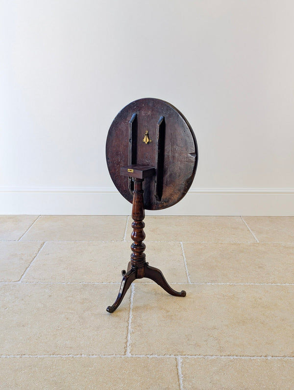 Antique George III Mahogany Tilt-Top Tripod Table c.1780