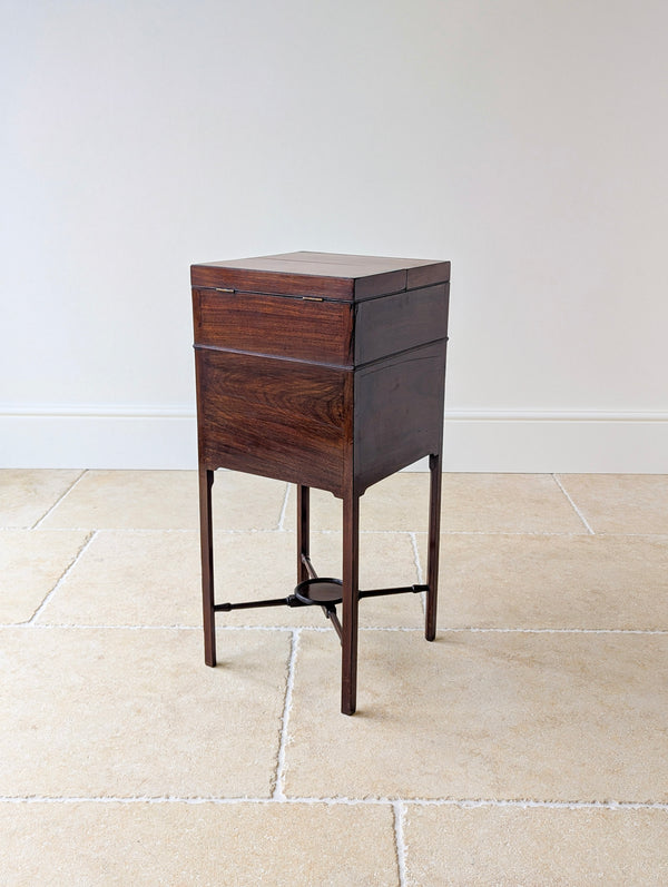 Antique Georgian Mahogany Gentleman’s Bedside Washstand c.1800