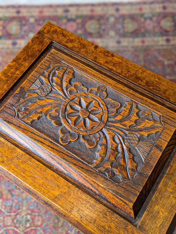 Antique Early 20th Century Arts & Crafts Style Oak Coal Box / Purdonium