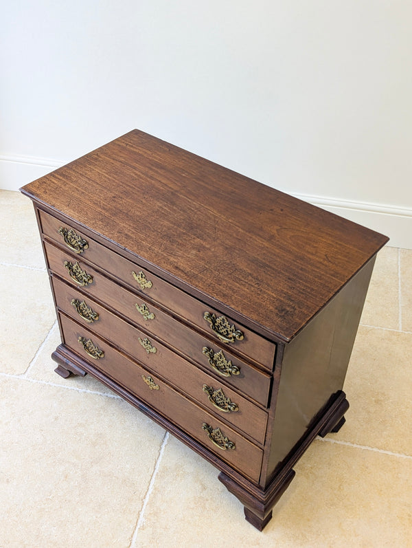Antique George II Mahogany Chippendale Period Chest of Drawers c.1750