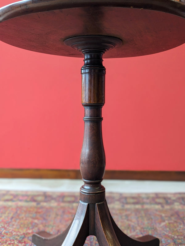 Antique Early Victorian Mahogany Circular Wine Table / Occasional Table