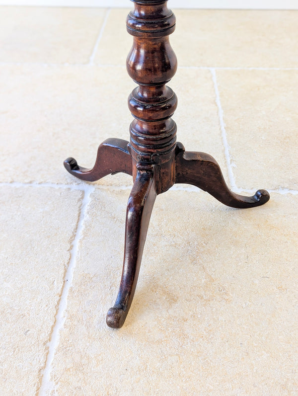 Antique George III Mahogany Tilt-Top Tripod Table c.1780