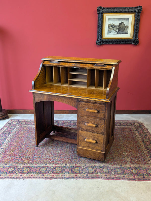 Antique Early 20th Century Golden Oak Roll Top Desk