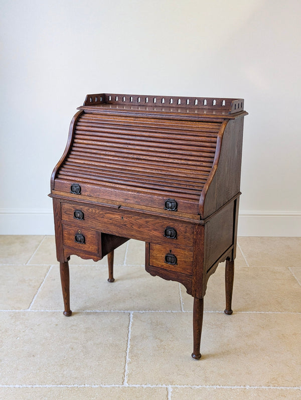 Antique Late Victorian Oak Roll Top Writing Desk c.1890