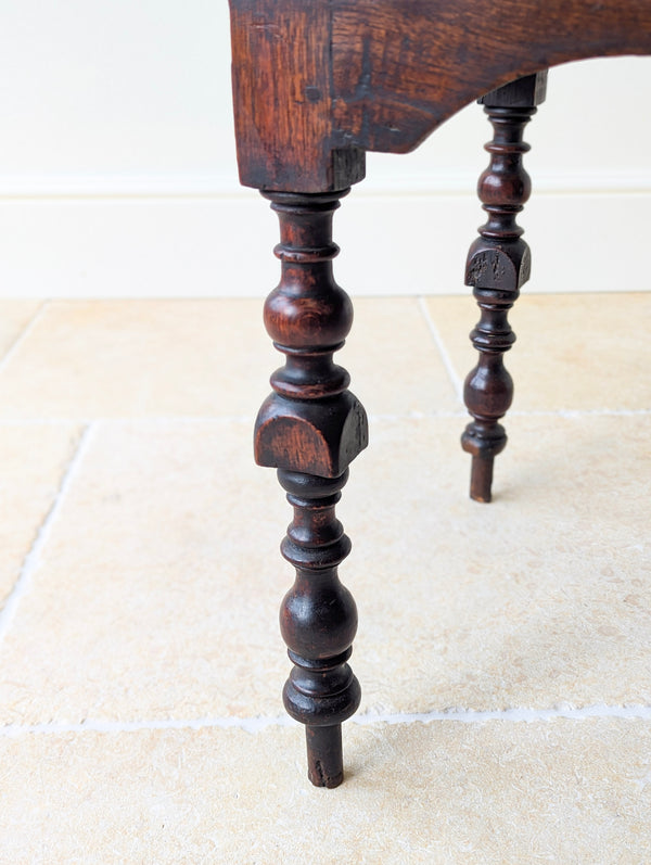 Antique Early 18th Century Oak Side Table c.1710