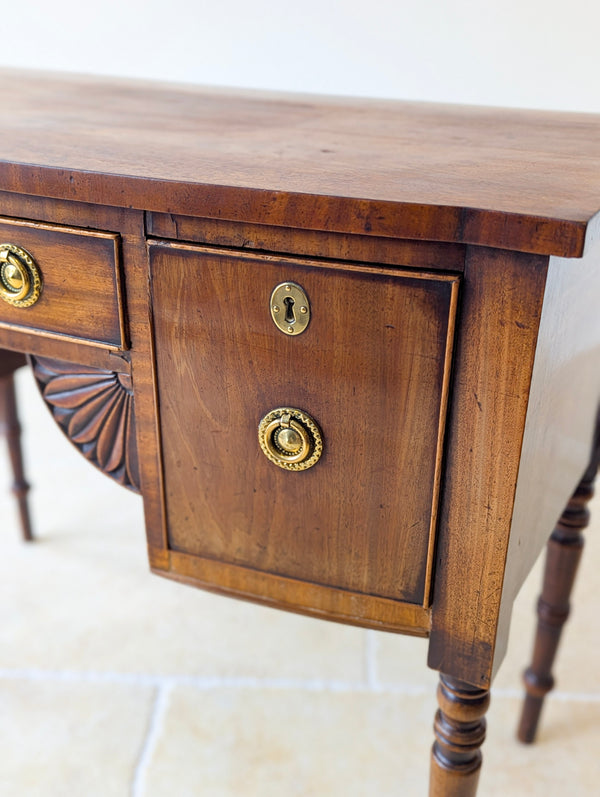 Antique Georgian Mahogany Bow-Front Side Table c.1800