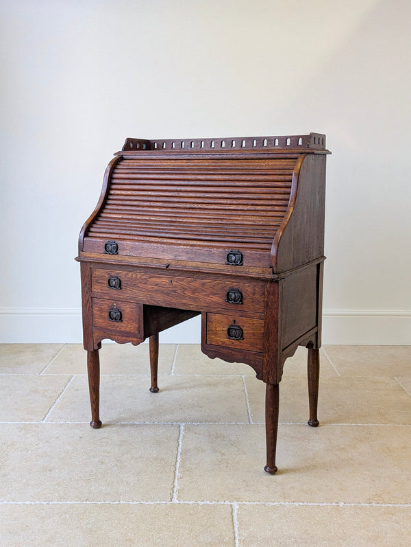 Antique Late Victorian Oak Roll Top Writing Desk c.1890