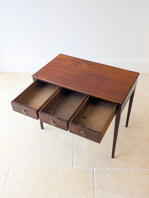 Antique Georgian Mahogany Side Table c.1800