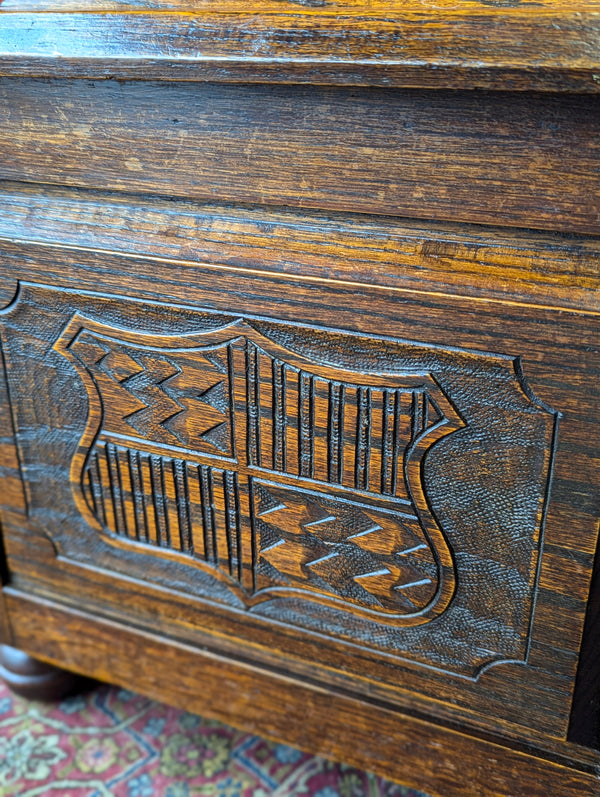 Antique Early 20th Century Arts & Crafts Style Oak Coal Box / Purdonium