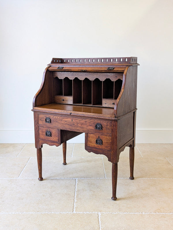 Antique Late Victorian Oak Roll Top Writing Desk c.1890