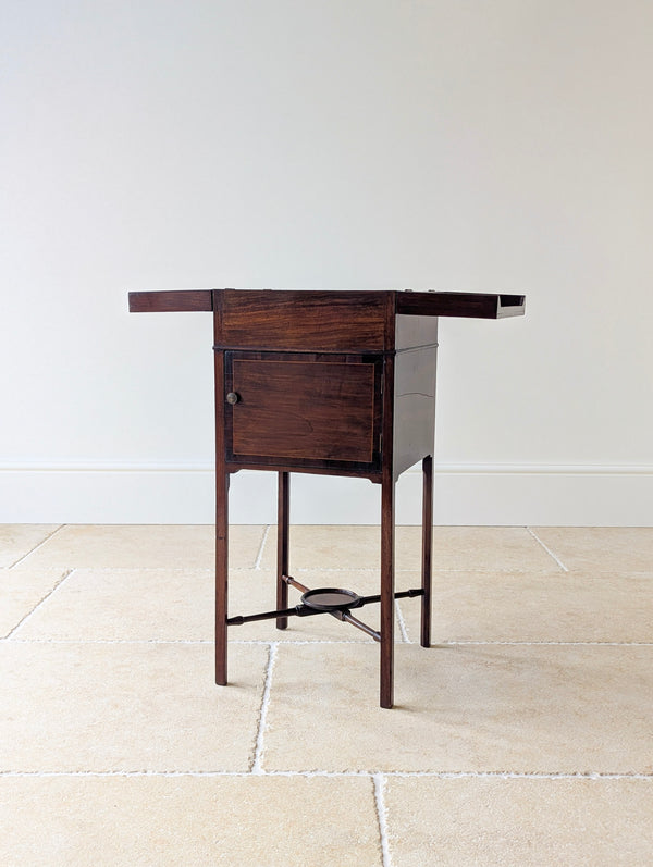 Antique Georgian Mahogany Gentleman’s Bedside Washstand c.1800