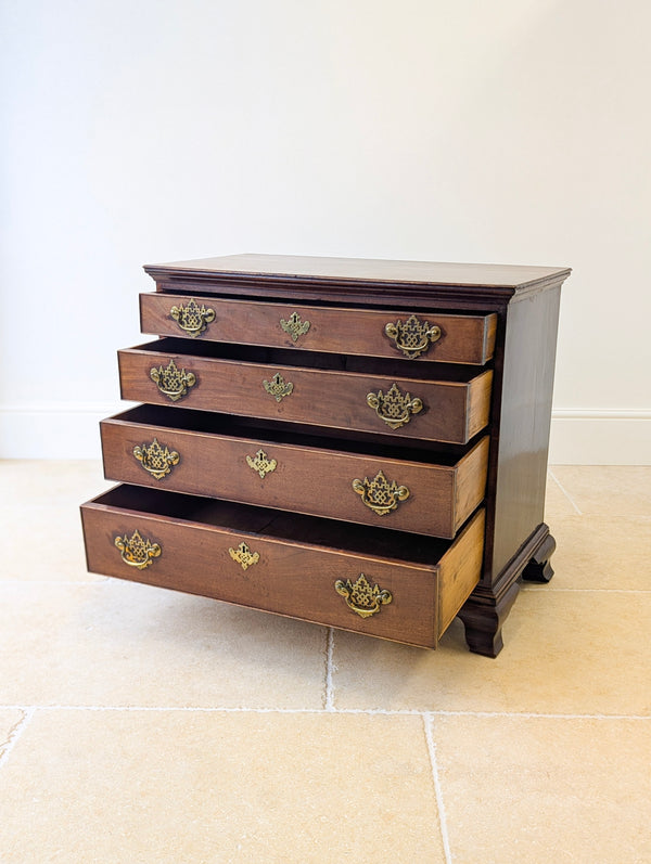 Antique George II Mahogany Chippendale Period Chest of Drawers c.1750