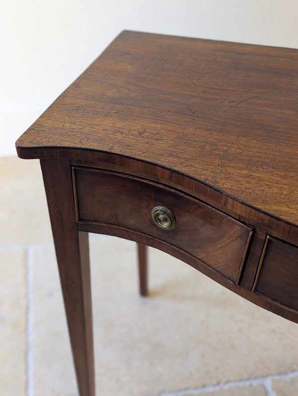 Antique Georgian Mahogany Serpentine Side Table c.1800