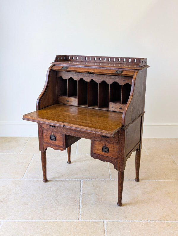 Antique Late Victorian Oak Roll Top Writing Desk c.1890
