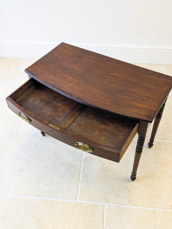 Antique Georgian Mahogany Bow-Front Writing Table c.1810