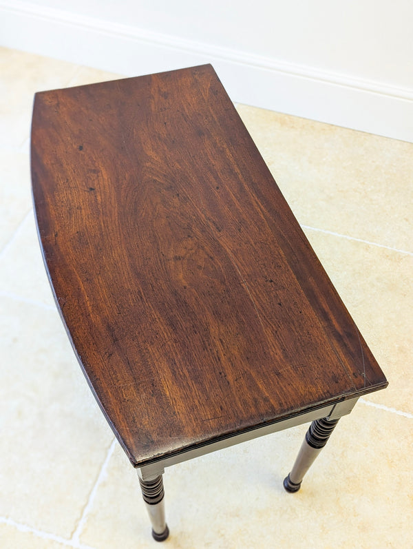 Antique Georgian Mahogany Bow-Front Writing Table c.1810