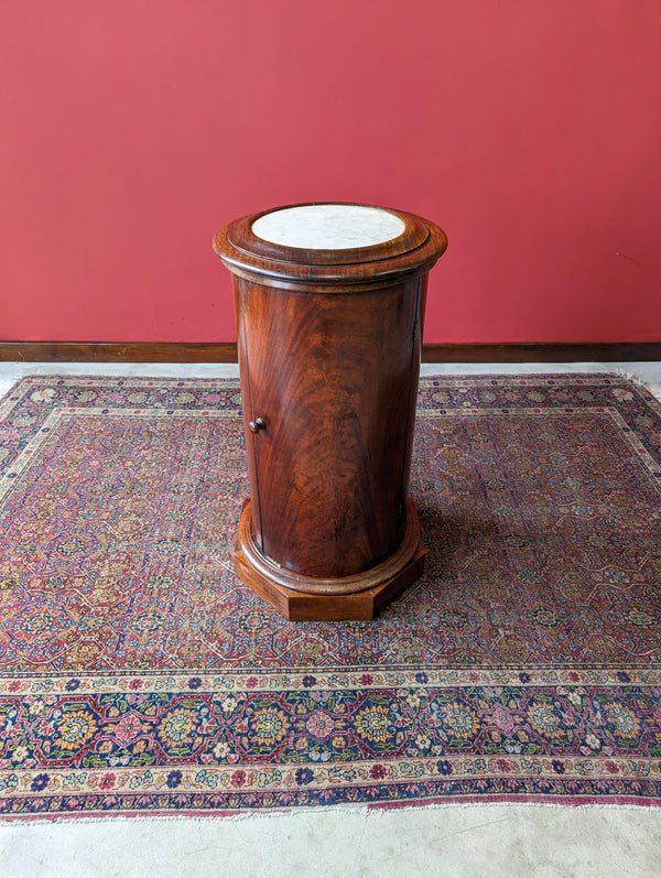 Antique Victorian Mahogany Circular Pot Cupboard / Bedside