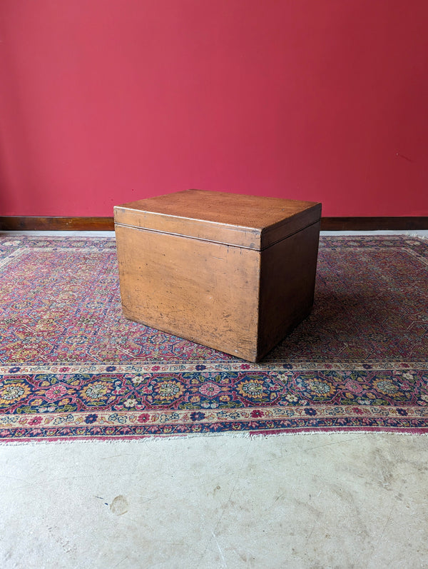Antique Early 20th Century Hinged Lid Pine Storage Box
