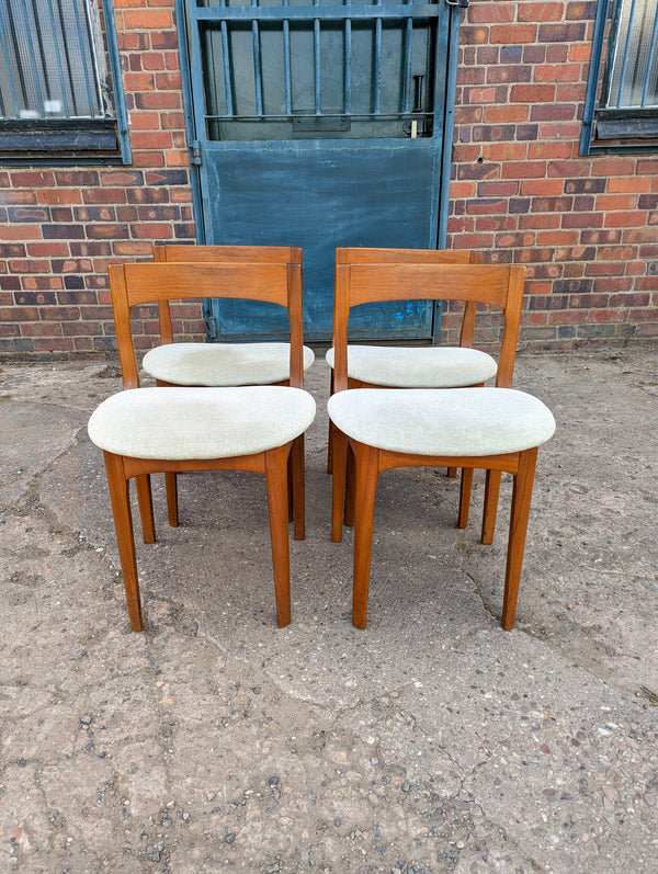 Set of 4 Mid Century Teak Space Saving “Tuck Under” Roundette Dining Chairs by Nathan