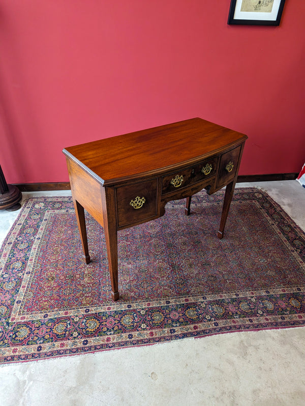 Antique 19th Century Mahogany Bow Front Lowboy Side Table / Hall Table