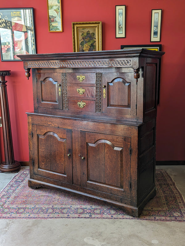 Antique 18th Century Welsh Oak Court Cupboard / Didarn