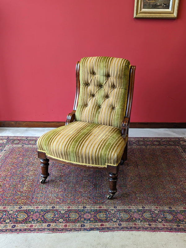 Antique Victorian Mahogany Lounge Chair