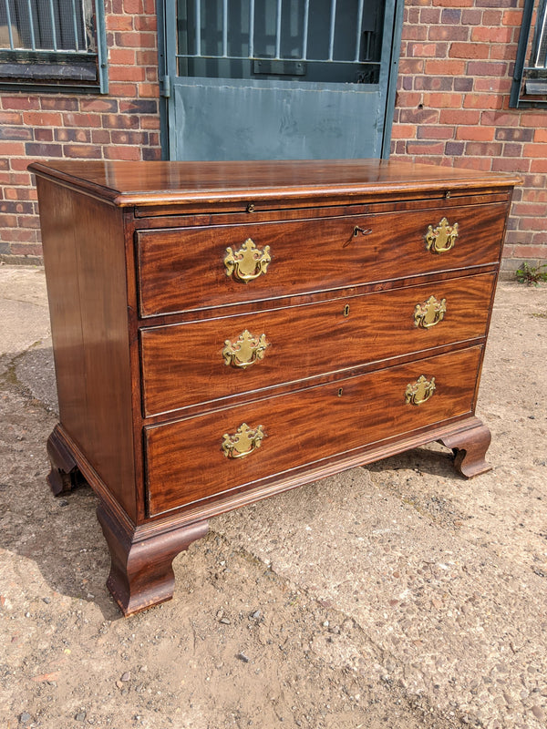Georgian Mahogany Chest of Drawers with Writing Desk