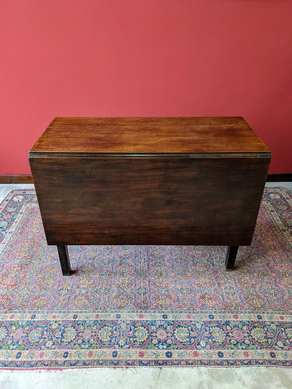 Georgian Antique Mahogany Gateleg Leg Drop Leaf Breakfast Dining Table