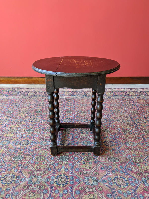 Small Antique Circular Top Bobbin Leg Table