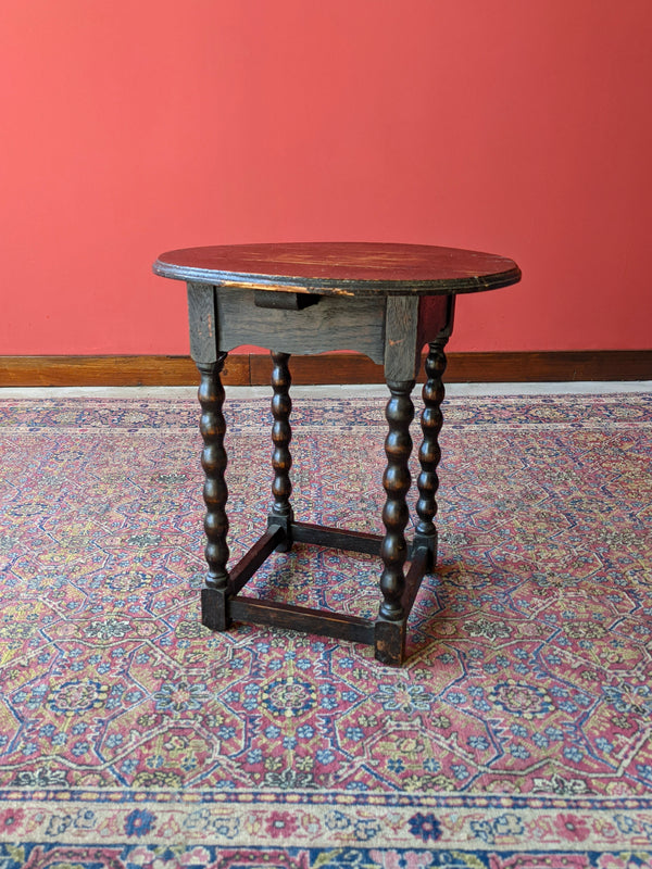 Small Antique Circular Top Bobbin Leg Table