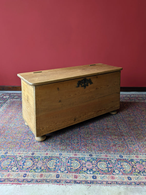 Antique Mid 19th Century Pine Blanket Box