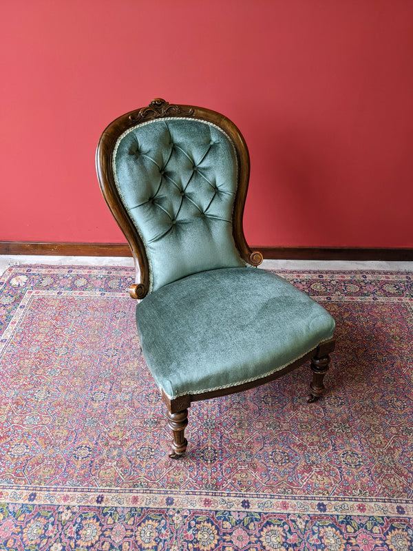 Antique Victorian Walnut Button Back Bedroom Chair