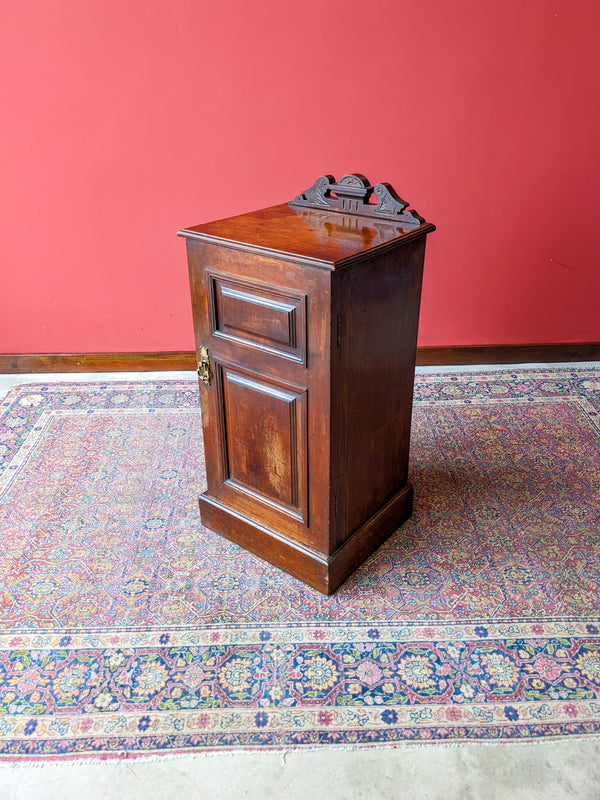 Antique Victorian Mahogany Panel Front Pot Cupboard / Bedside Cabinet