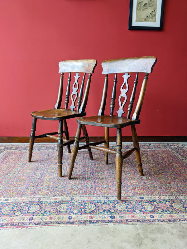 Pair of 19th Century Elm Farmhouse Windsor Chairs